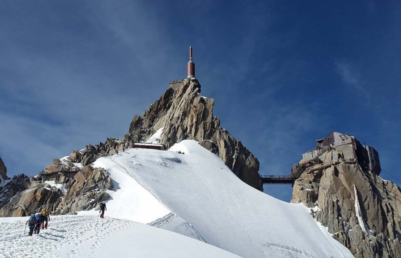 The Aiguille du Midi is a must-see in the Chamonix-Mont-Blanc Valley. From the centre of Chamonix, the Aiguille du Midi cable car takes you to the gateway to the High Mountains at 3842m in 20 minutes.