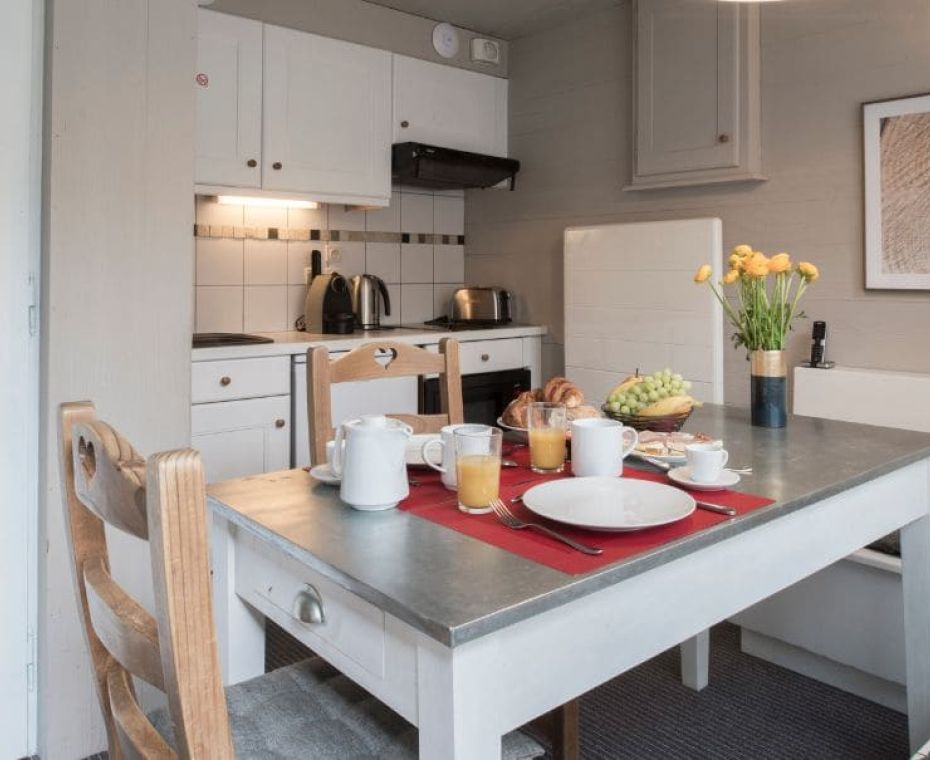 charming little duplex or one-level with terrace, they are equipped with a double bed or twin beds